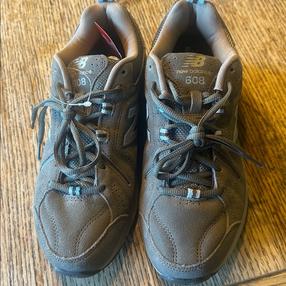 Women's New Balance 608v5 Sneakers, Suede 👟 8.5